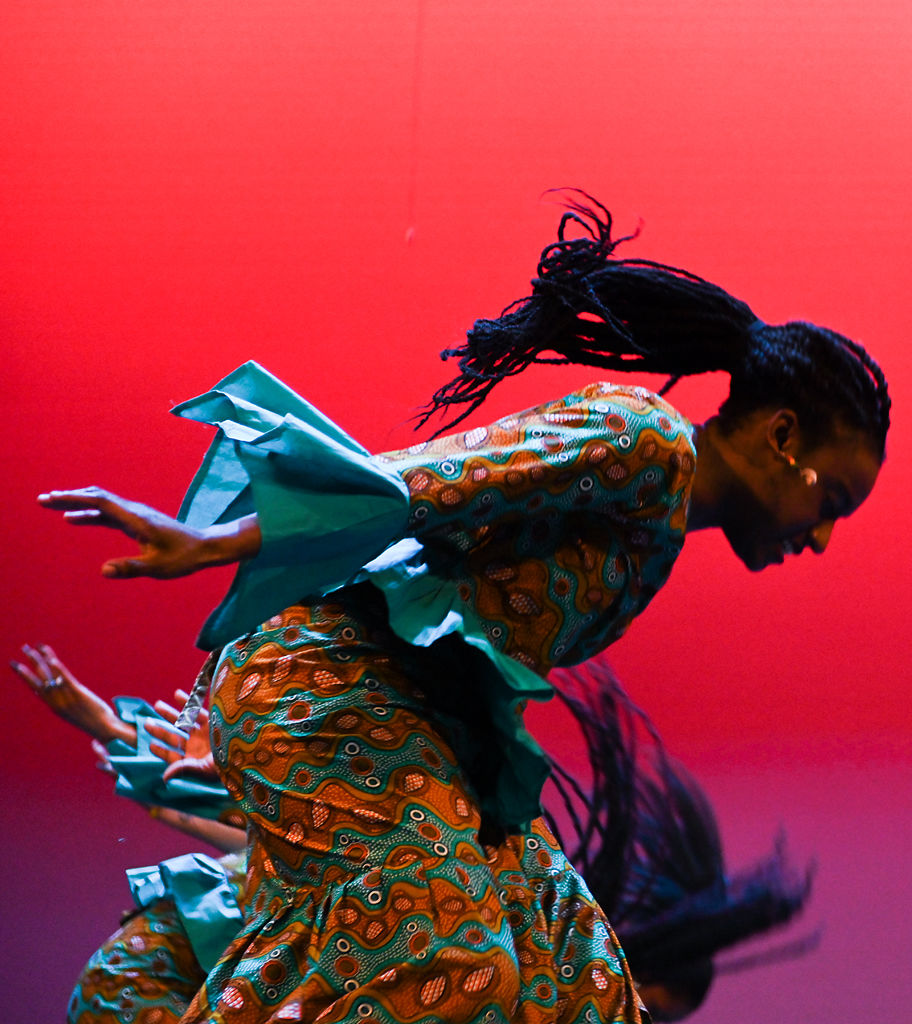 Anne-Lise Berthelot dances